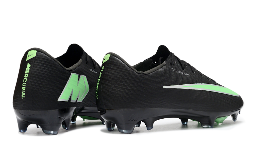 Elite features of Nike Air Zoom Mercurial Vapor XVII Football Cleats showcased