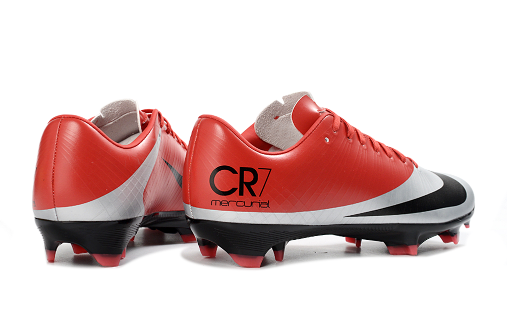 Top view of Nike Mercurial Superfly 1 Elite football cleats, DNA Remake 2026, premium features