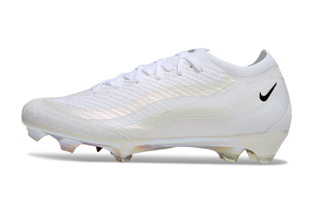 Nike Mercurial Vapor XVI Elite soccer cleats featuring Air Max 95 SE technology for high performance.