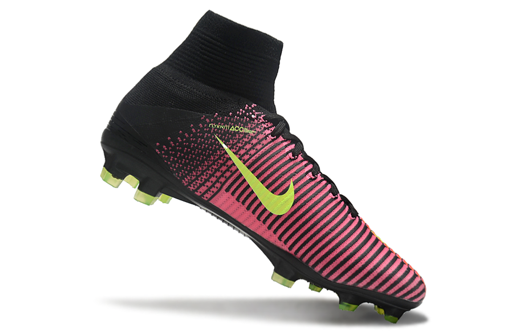 Side view of Nike Air Zoom Mercurial Superfly V Elite Total Crimson Football Boots