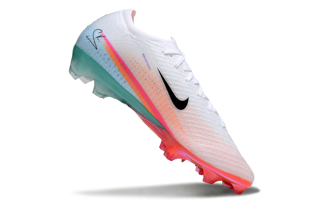 Nike Air Zoom Mercurial Vapor XVI Elite FG football boots in action, designed for high-performance and inspired by Sam Kerr.