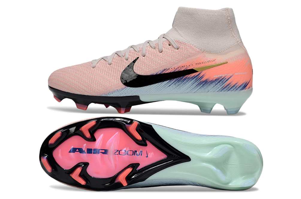 Nike Air Zoom Mercurial Superfly X Elite FG on football field