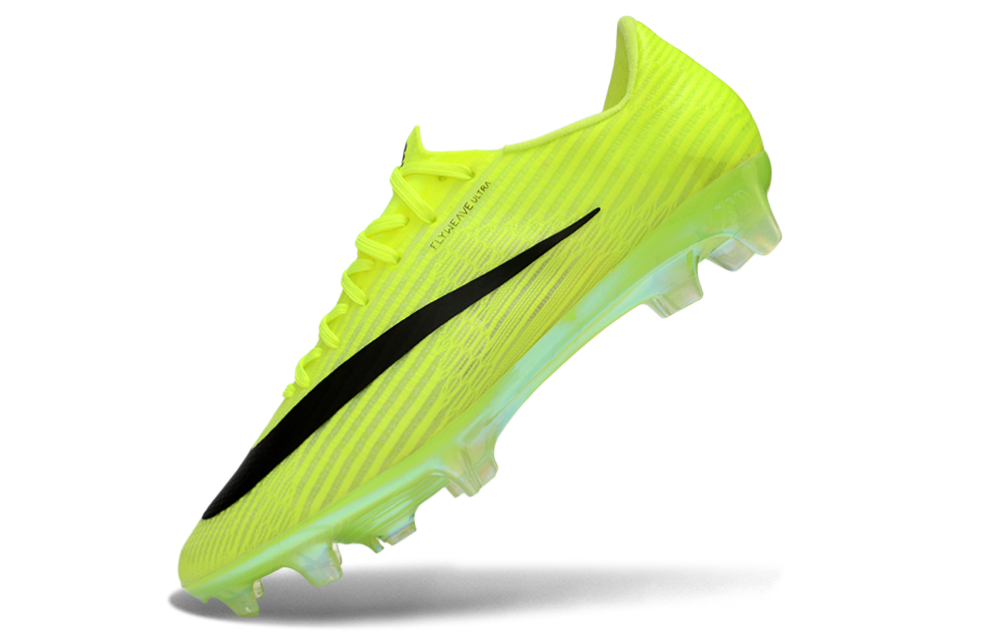 Nike Air Zoom Mercurial Vapor XVII Elite football cleats sole, traction and grip