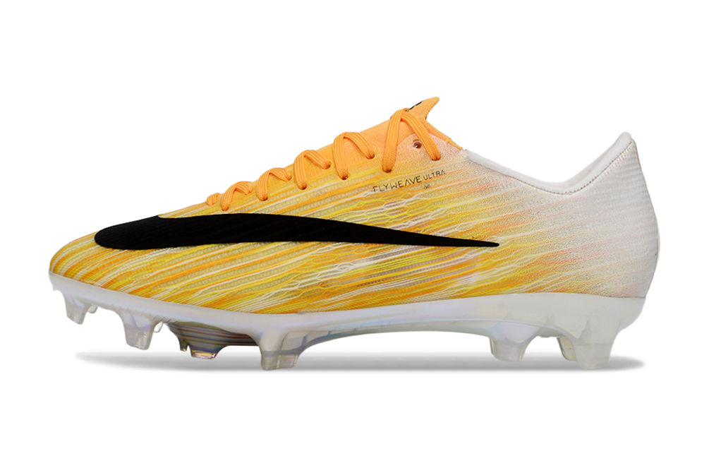 High-end football boots for elite players, Nike Air Zoom Mercurial Vapor XVII Elite FG, designed for professional soccer