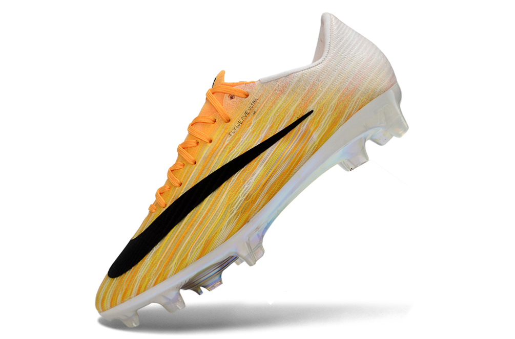 Close-up of Nike Air Zoom Mercurial Vapor XVII Elite FG, a top-tier football boot for advanced soccer players